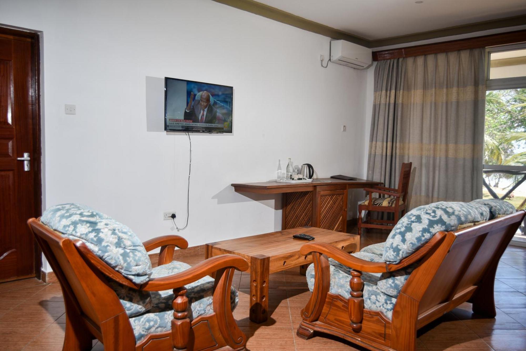 Coral Beach Resort Diani Beach Exterior photo