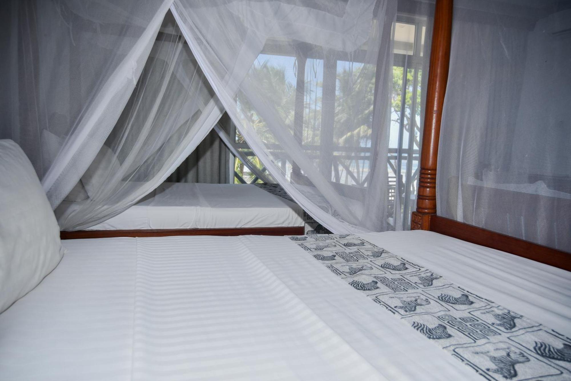 Coral Beach Resort Diani Beach Exterior photo