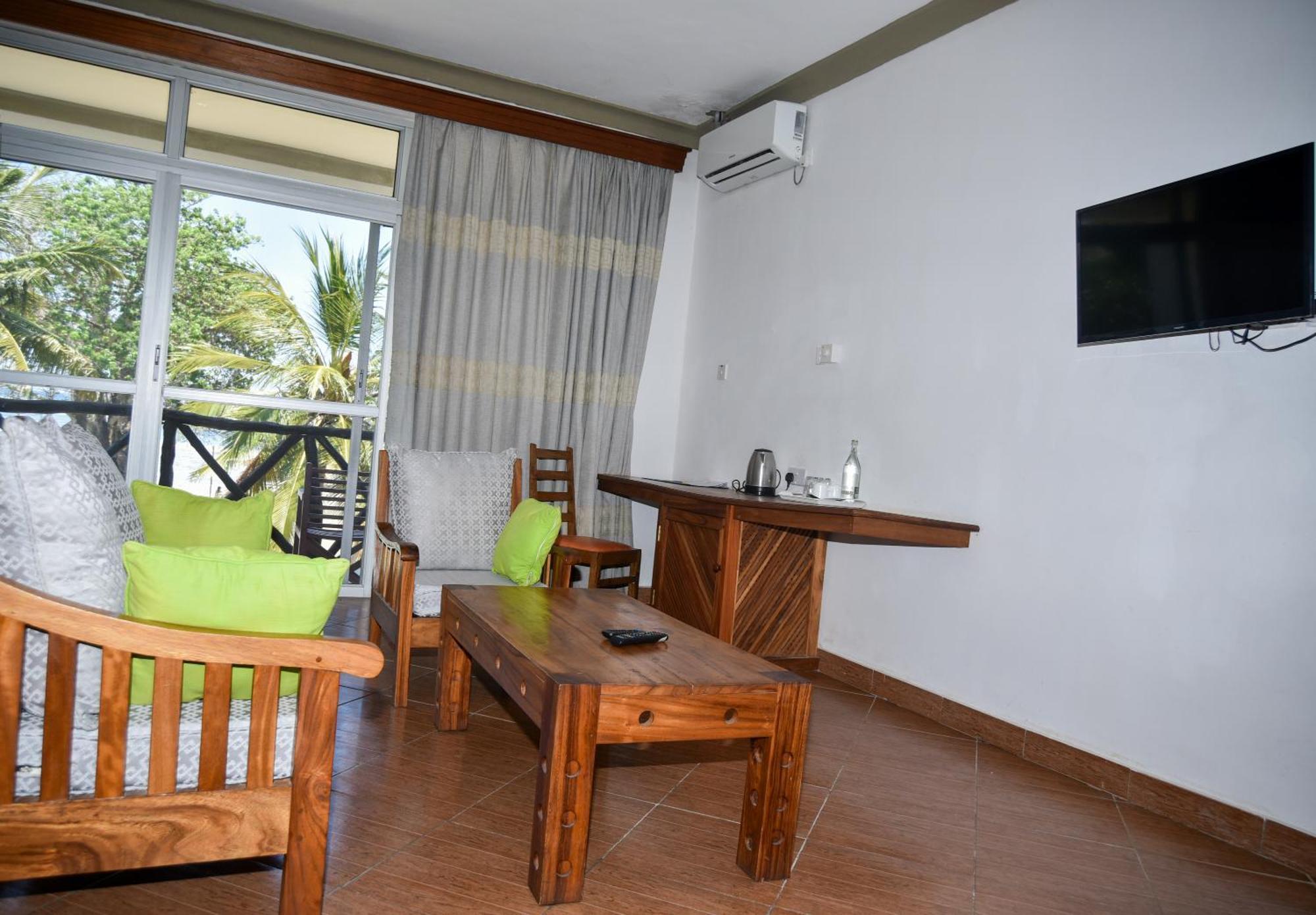 Coral Beach Resort Diani Beach Exterior photo