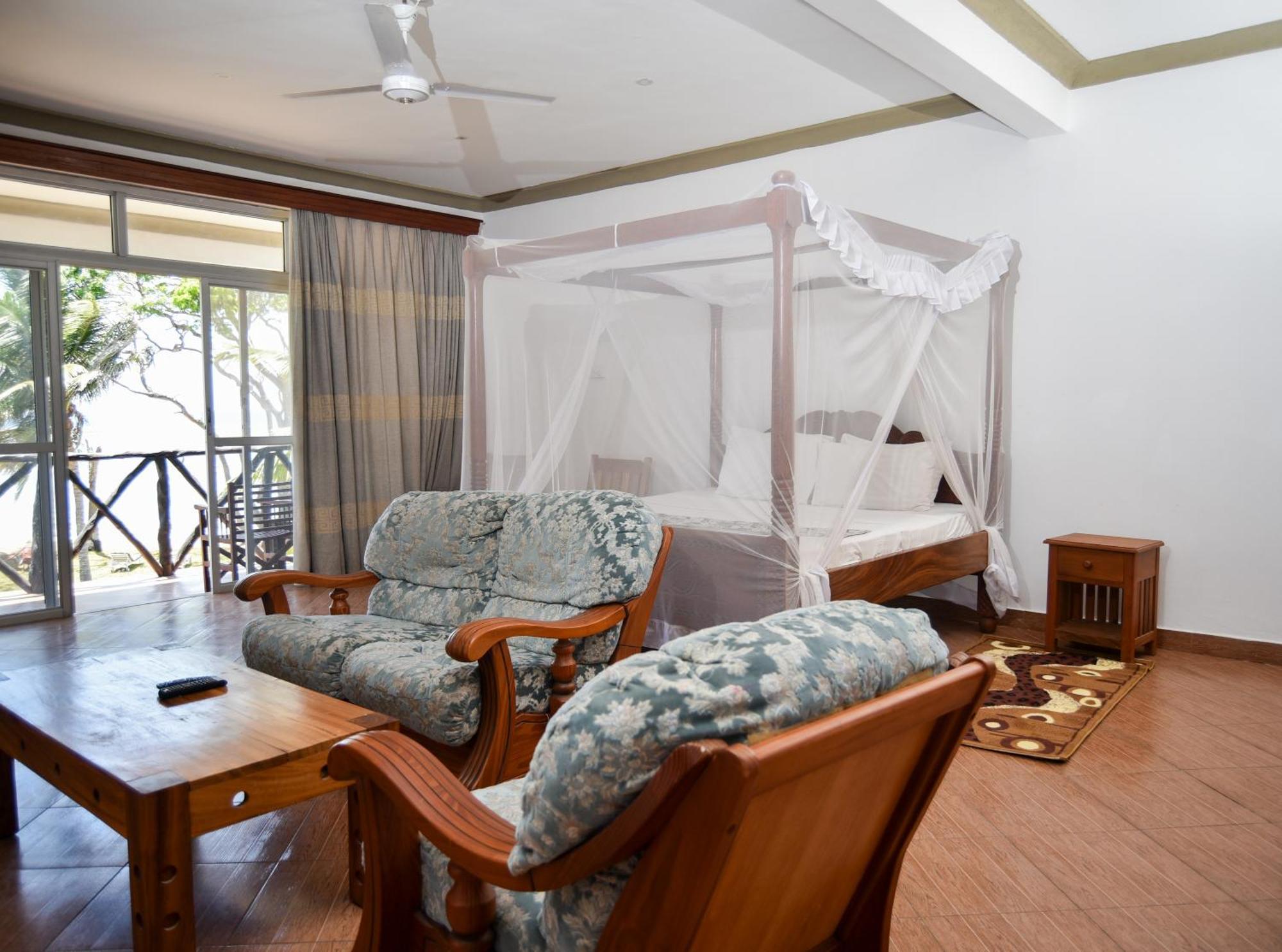 Coral Beach Resort Diani Beach Exterior photo